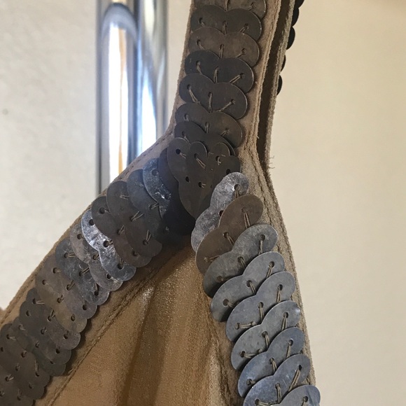 Sleeveless Top - Picture 5 of 5